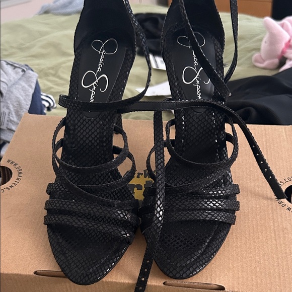Jessica Simpson Black heels - Picture 1 of 3